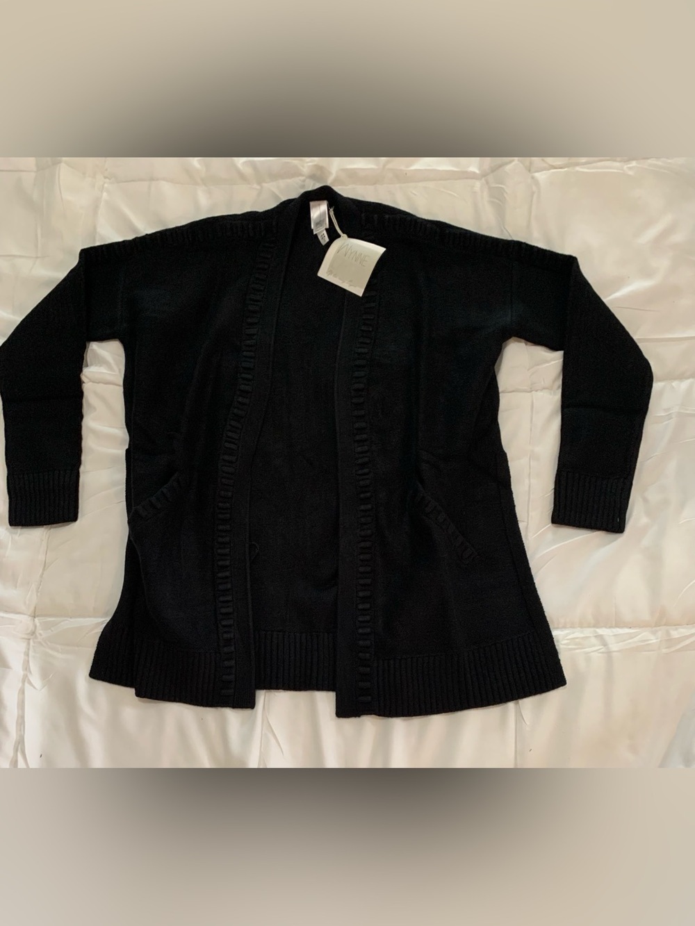 New with tags WYNNE LAYERS cardigan womens size M